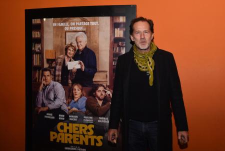 affiche  AVANT-PREMIERE « CHERS PARENTS »